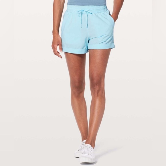 Lululemon Spring Break Away Short *4-way Stretch 3"
Blue Glow Sz 4 - Picture 4 of 12